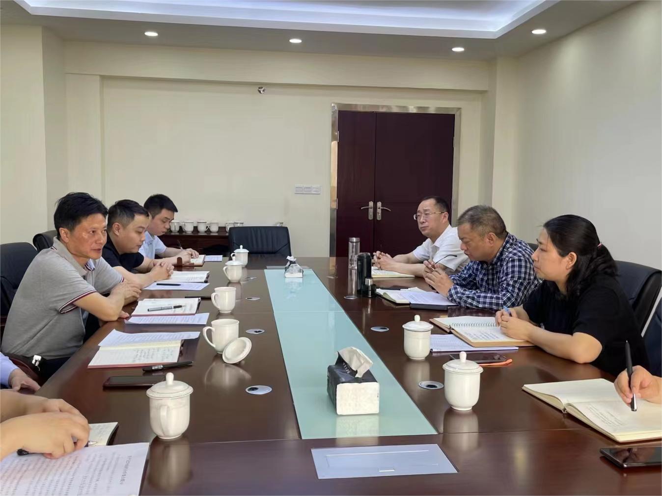 集團(tuán)黨委書記、董事長(zhǎng)許大政一行赴巴中農(nóng)商行開展業(yè)務(wù)合作洽談會(huì)